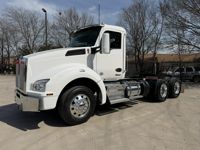 2024 Kenworth T880