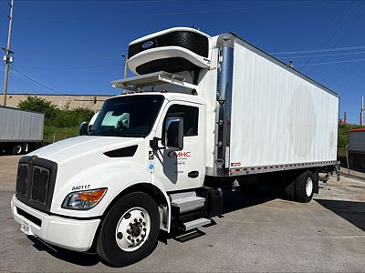 2023 Kenworth T380