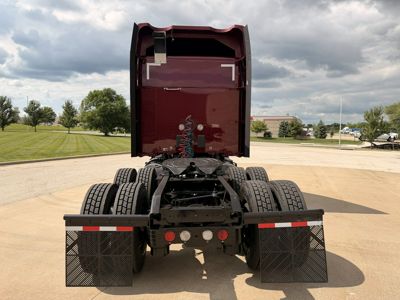 2023 Kenworth T680