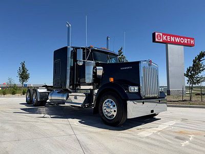2027 Kenworth W900L