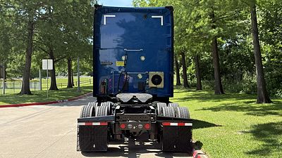 2023 Kenworth T680