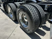 2023 Kenworth T680