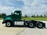 2022 Kenworth T880