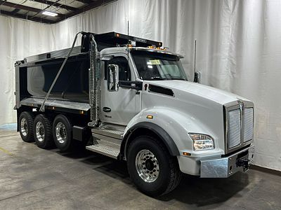 2027 Kenworth T880