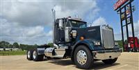 2025 Kenworth W900L