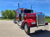 2025 Kenworth W900L