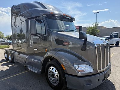2022 Peterbilt 579