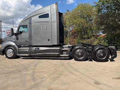 2022 Kenworth T680