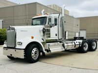 2027 Kenworth W900L