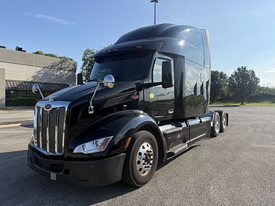 2022 Peterbilt 579