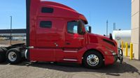 2022 Volvo VNL64T760