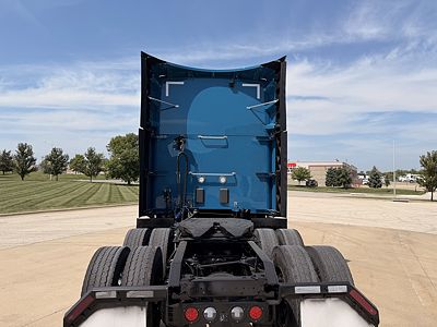 2024 Kenworth T680