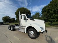 2026 Kenworth T880