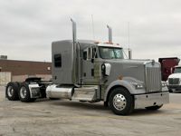 2027 Kenworth W900L
