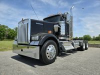 2024 Kenworth W900L