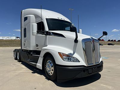 2023 Kenworth T680