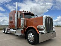 2023 Peterbilt 389