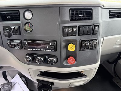2021 Peterbilt 579