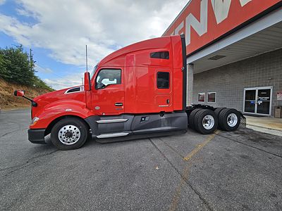 2022 Kenworth T680