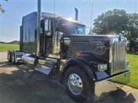 2025 Kenworth W900L