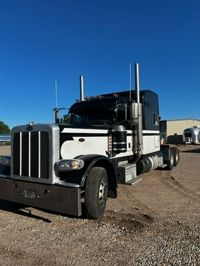 2022 Peterbilt 389