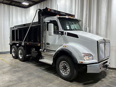 2027 Kenworth T880