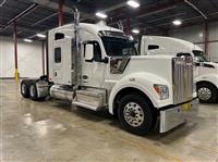 2025 Kenworth W990