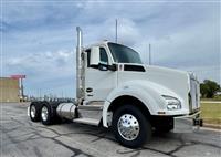 2025 Kenworth T880