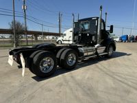 2021 Kenworth T880