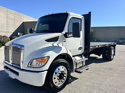 2027 Kenworth T380