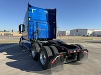 2021 Volvo VNL64T760