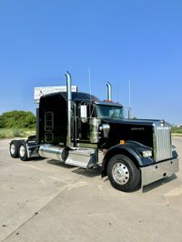 2026 Kenworth W900L