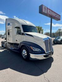 2023 Kenworth T680