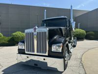 2027 Kenworth W990
