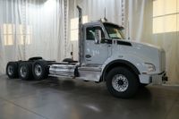 2027 Kenworth T880