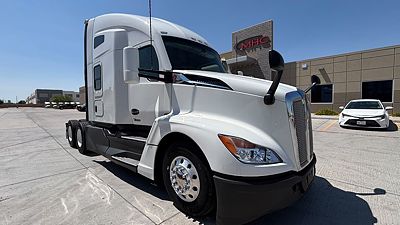 2023 Kenworth T680