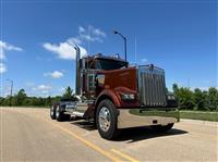 2025 Kenworth W900L