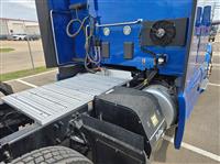 2023 Peterbilt 579
