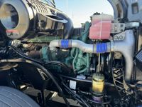 2021 Volvo VNL64T760