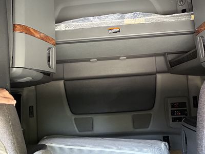 2022 International LT625