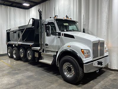 2027 Kenworth T880S