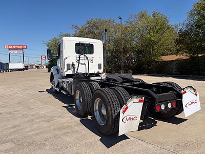 2022 Kenworth T880