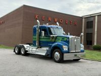 2024 Kenworth W990
