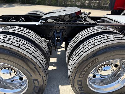 2023 Kenworth T680