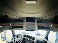 2021 International LT625