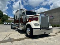 2026 Kenworth W900L