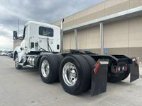2024 Kenworth T880