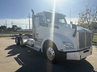 2022 Kenworth T880