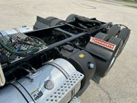 2024 Kenworth T880