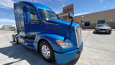 2023 Kenworth T680